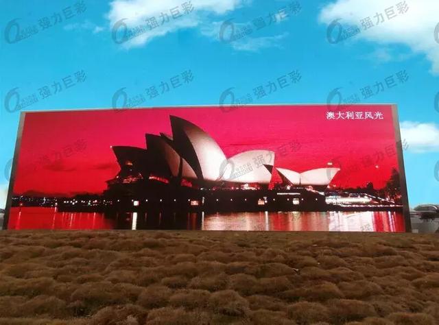 世界那么大，到哪兒都能遇見她