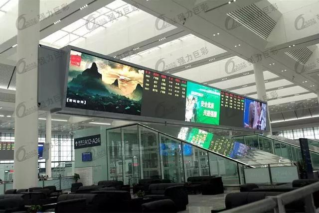 世界那么大，到哪兒都能遇見她