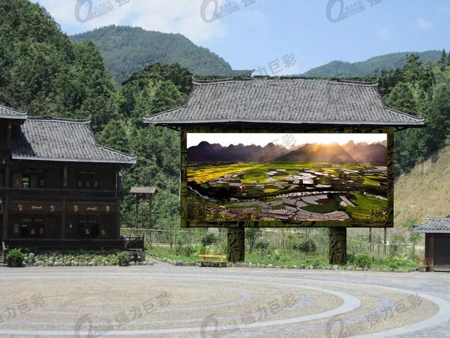 世界那么大，到哪兒都能遇見她