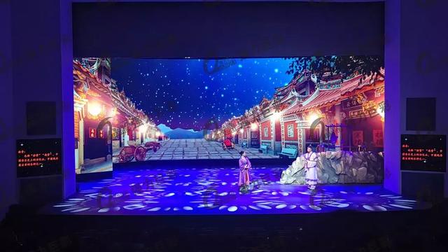 世界那么大，到哪兒都能遇見她